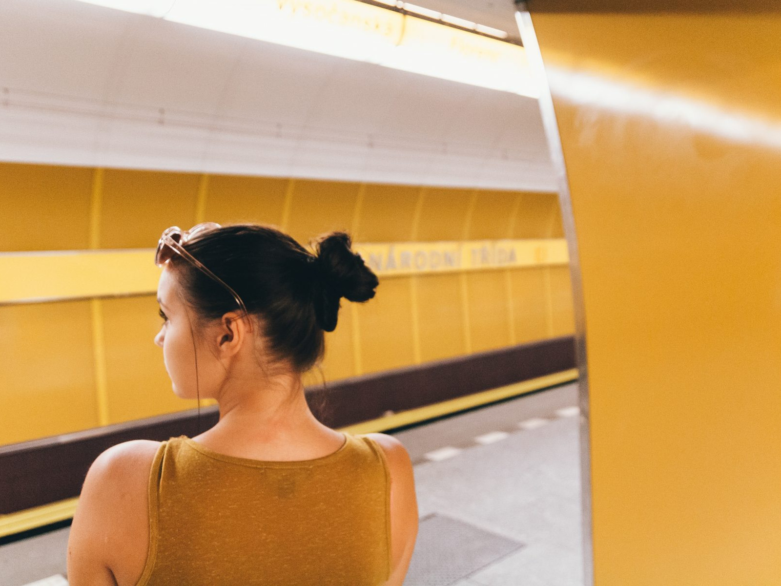 Lume, Woman, Light, Yellow